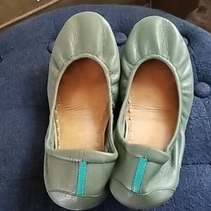 Pacific green Tieks